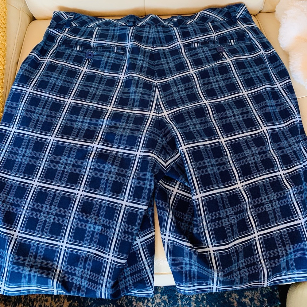 BOLLE Golf Shorts - Picture 5 of 6